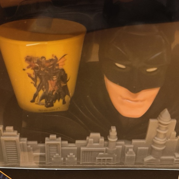 DC Batman 3 piece Smile Set - Picture 5 of 9